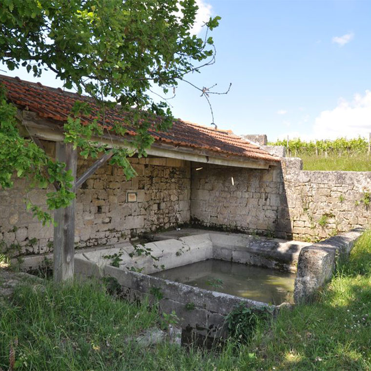 Prignac-et-Marcamps - Lavoir de Prignac