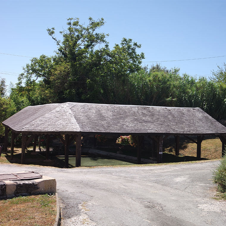 Saint-André-de-Cubzac - Puits et lavoir Chemin du lavoir